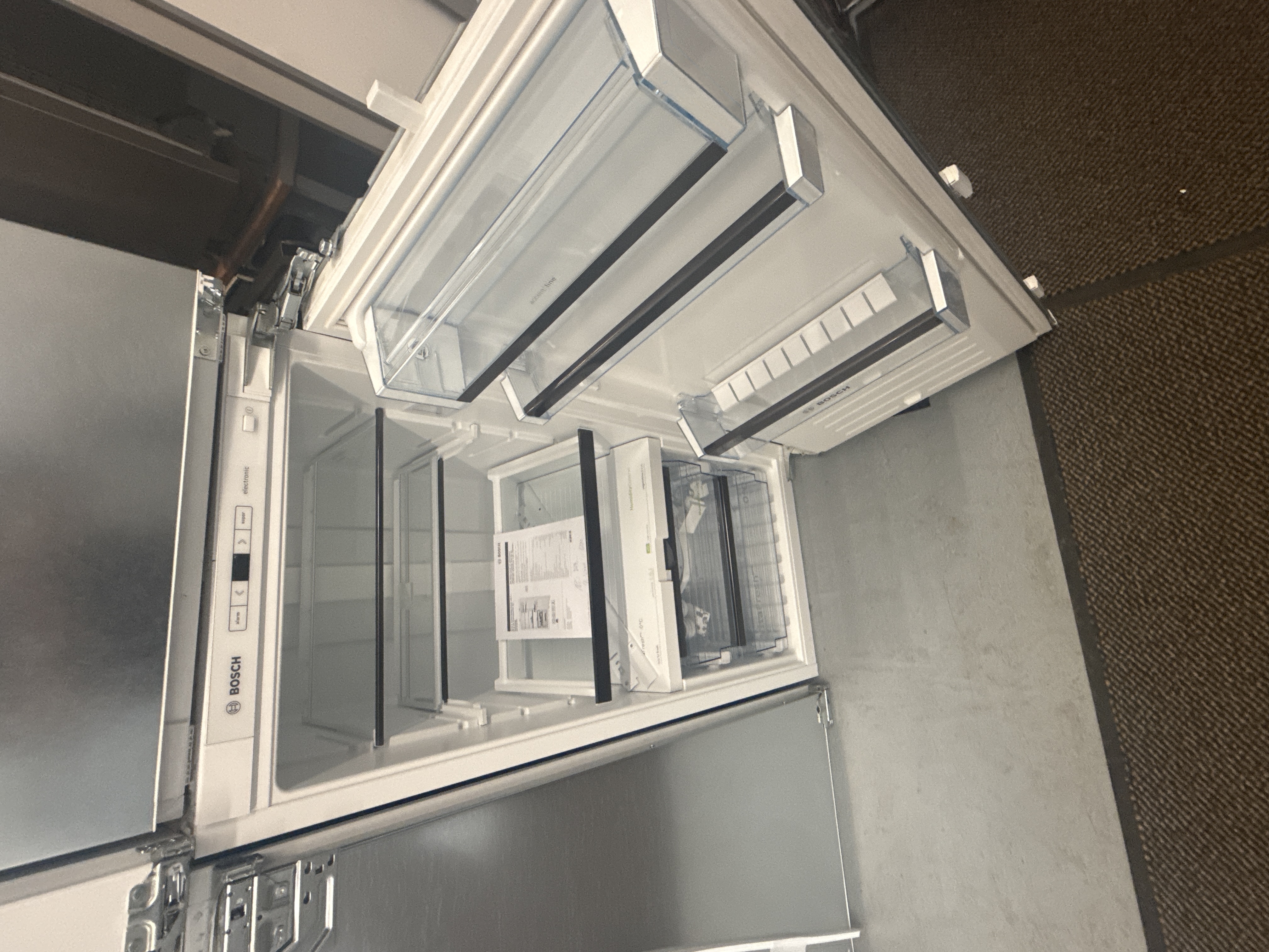 Bosch KIF41SDD0 – Einbaukühlschrank | 2 Jahre Garantie