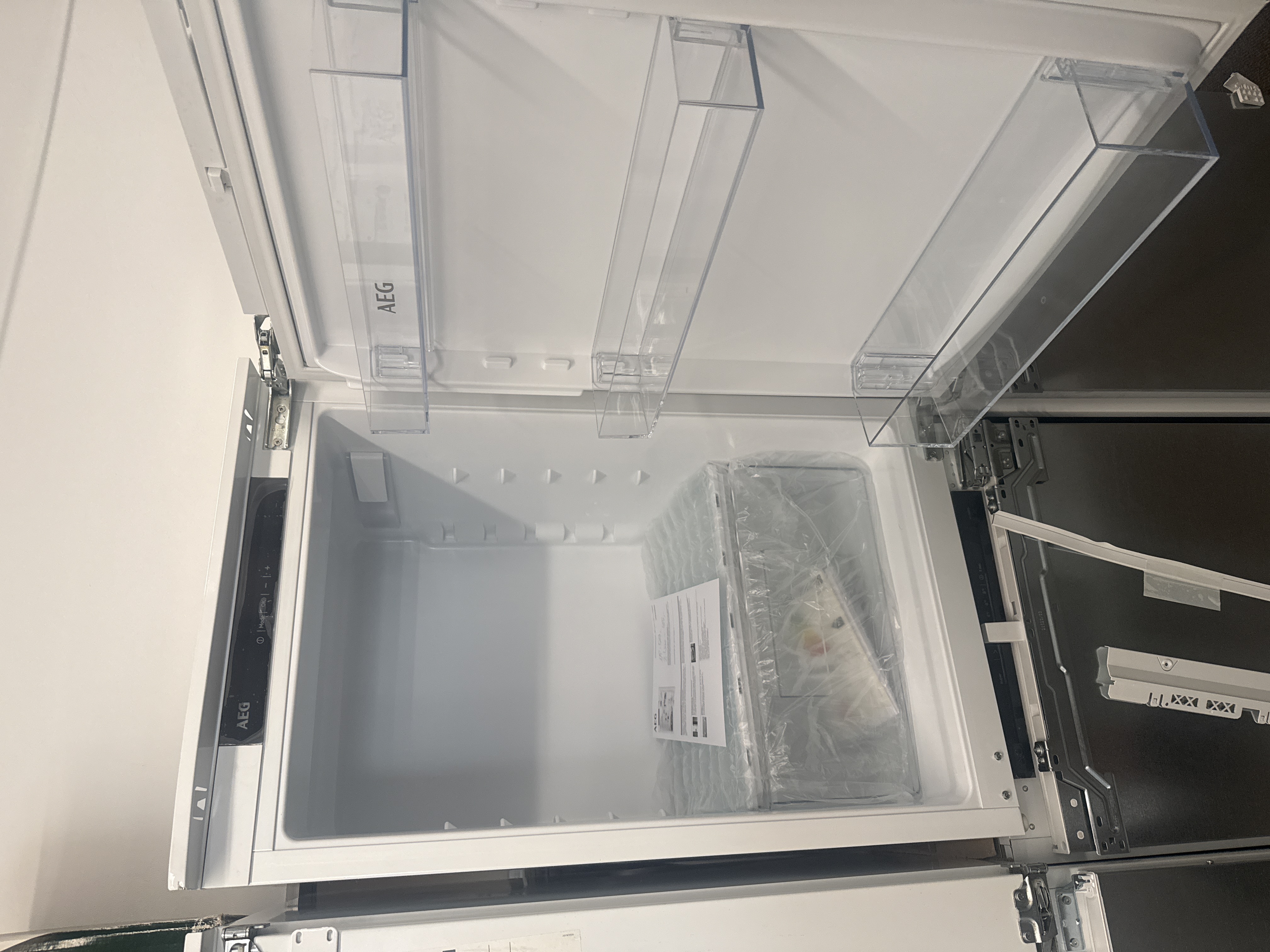 AEG OSK5088EF – Einbaukühlschrank | 2 Jahre Garantie