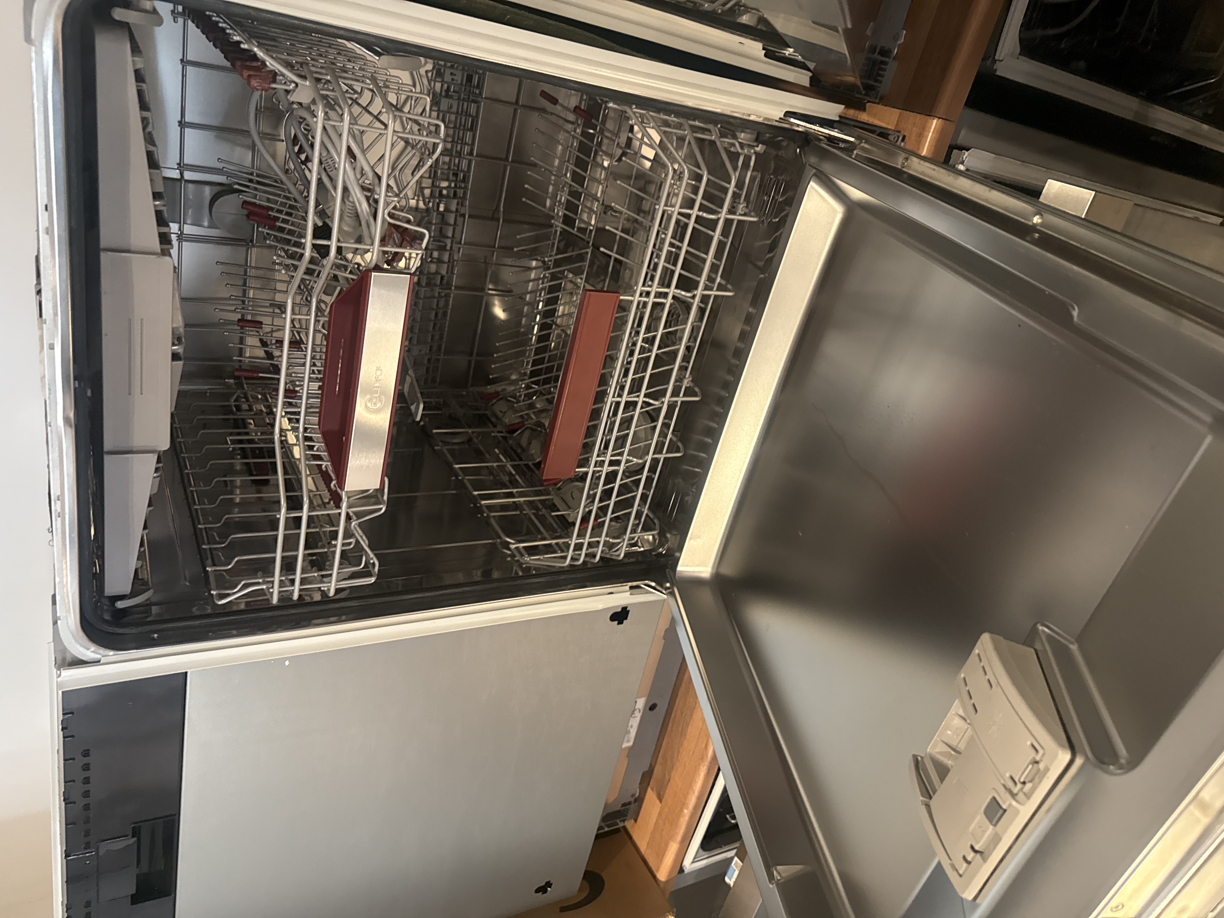 Neff S245ECS15E – Teilintegrierter Geschirrspüler | 2 Jahre Garantie
