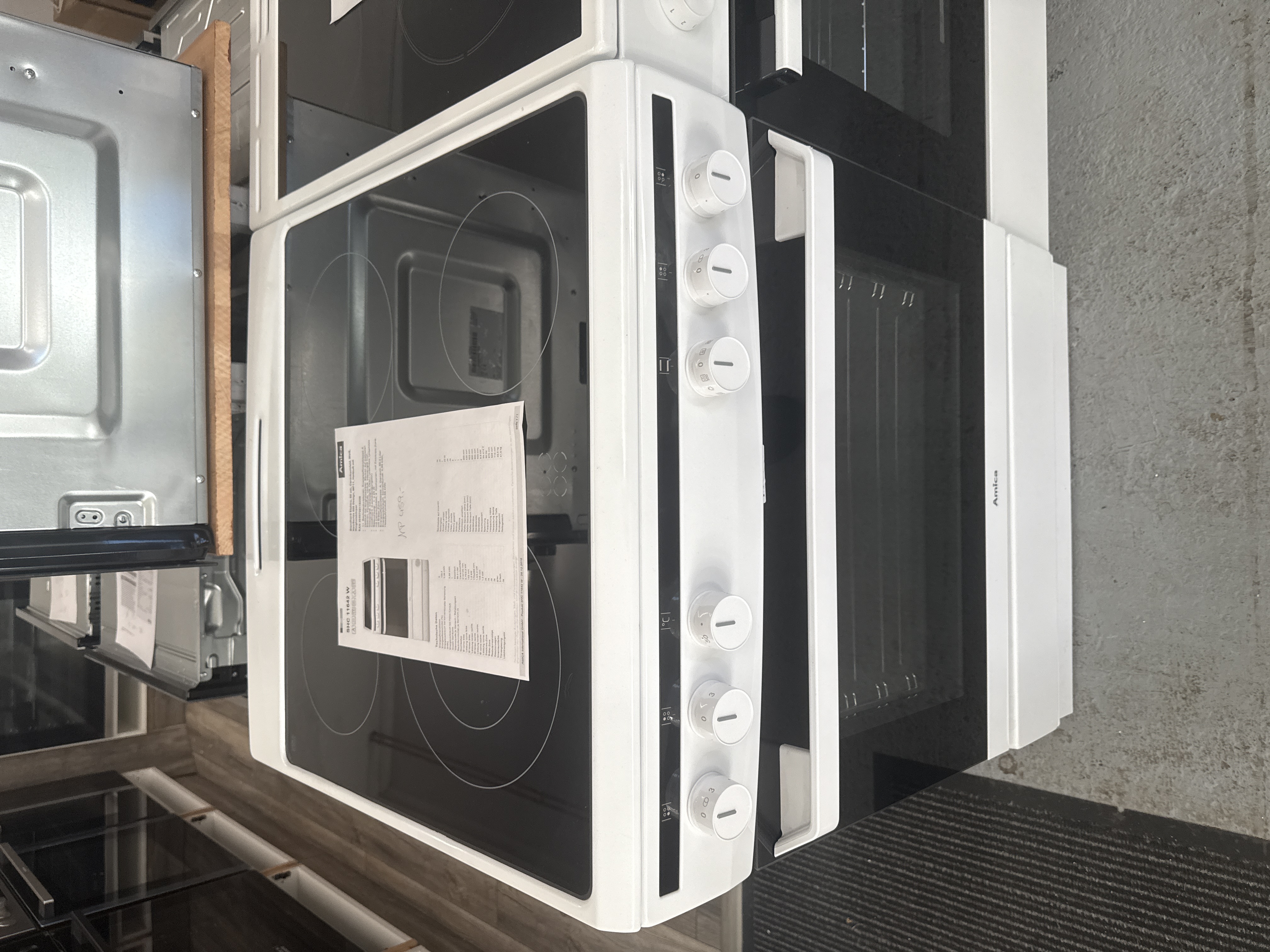 Standherd Amica SHC 11642 W