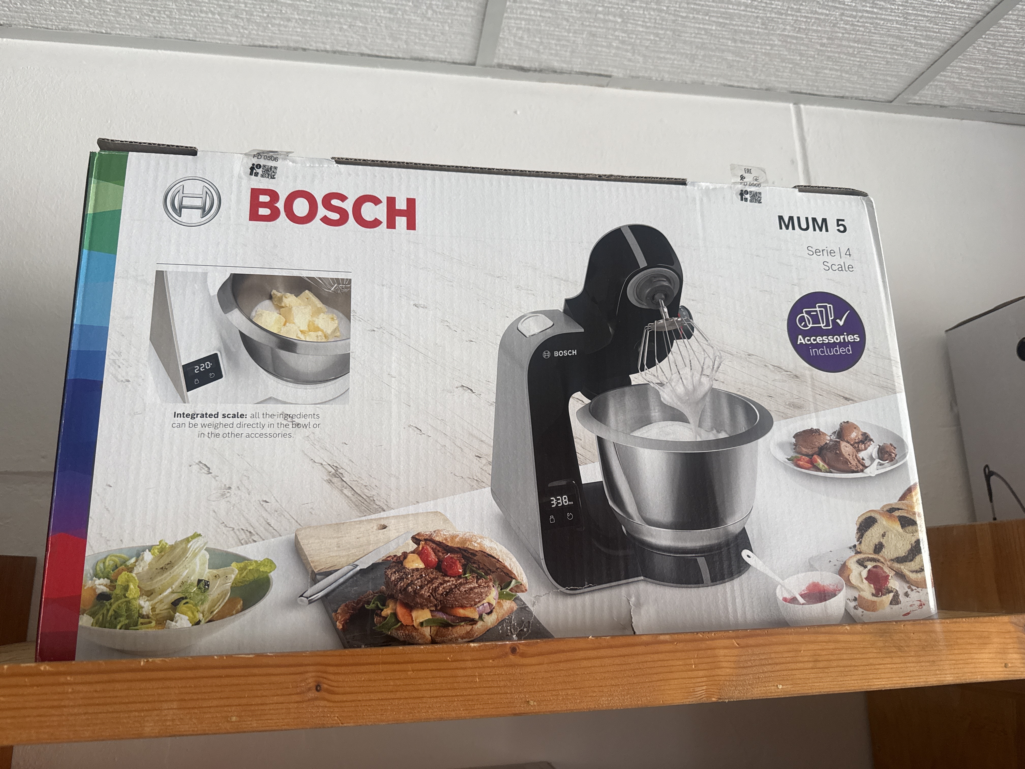 Küchenmaschine mit Waage