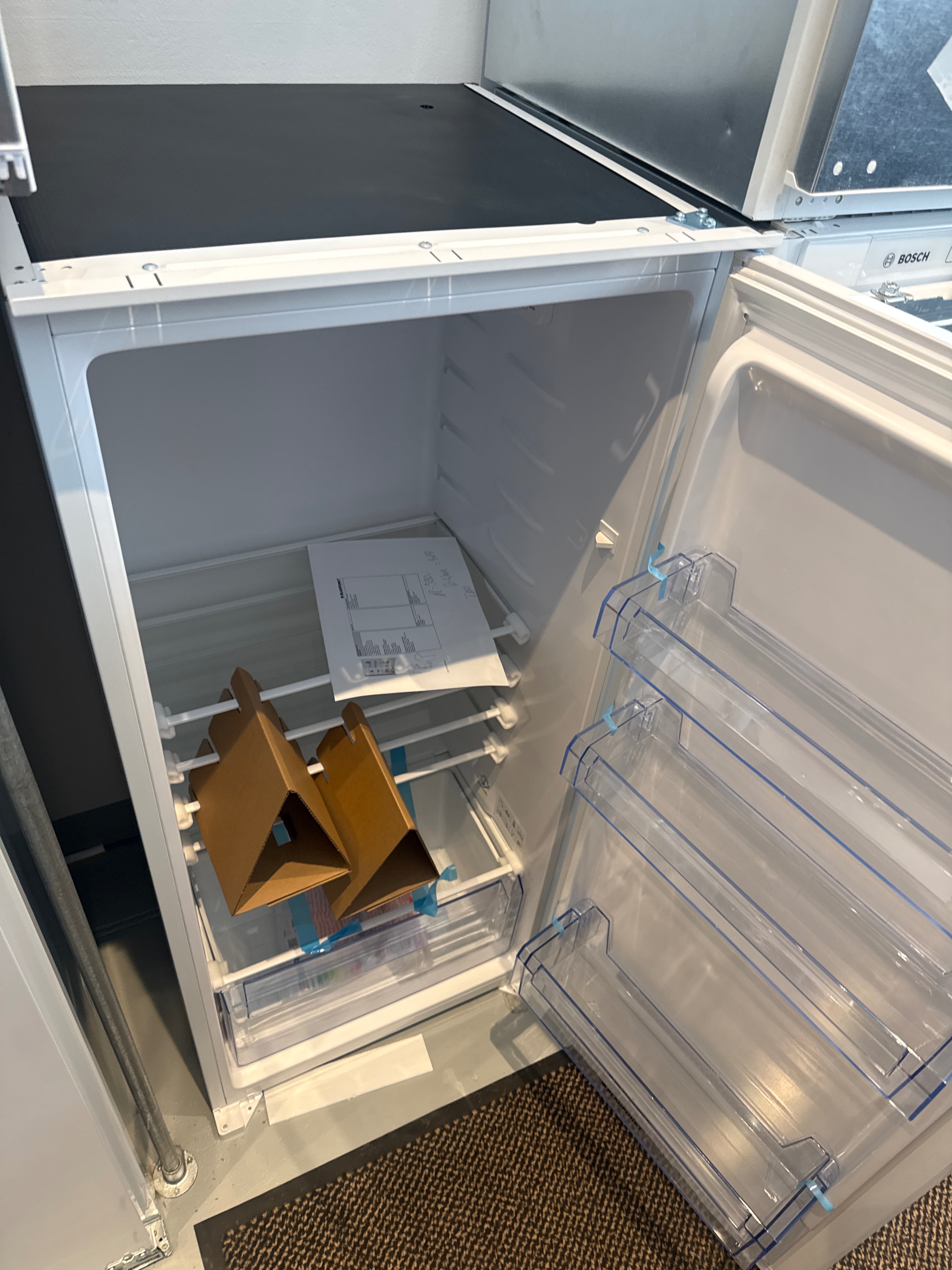 Einbaukühlschrank 122cm Schlepptür